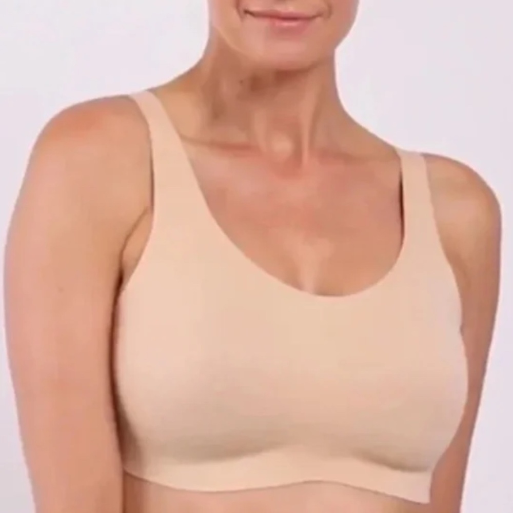 knix Seamless Scoop Everyday Bra in Beige